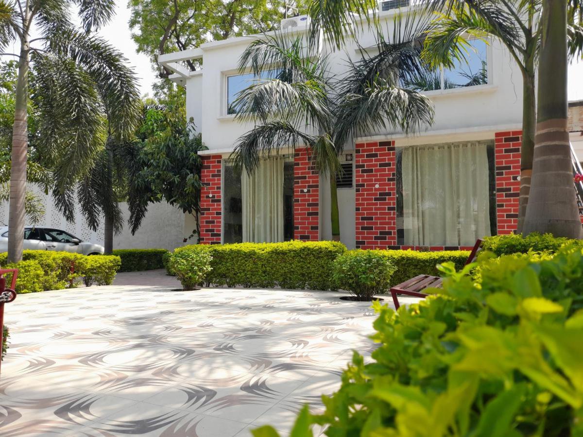 Ashoka Resort & Banquets Begusarai Екстериор снимка